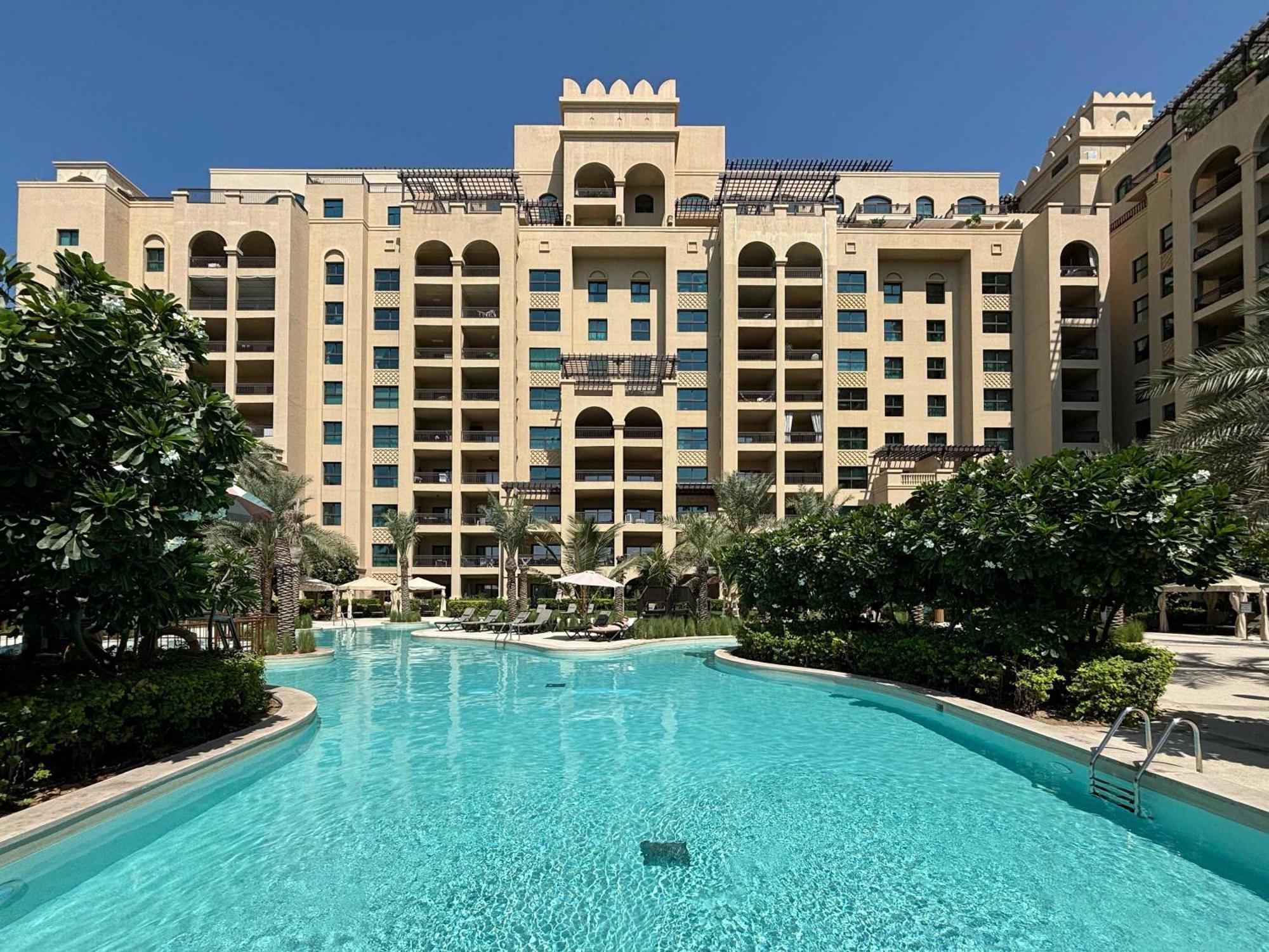 Frank Porter - Fairmont Residence South Дубай Екстер'єр фото